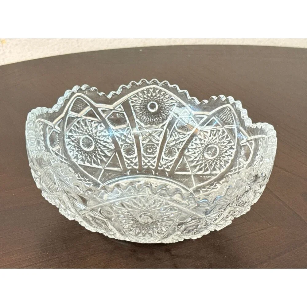 Vintage Imperial Glass Daisy & Button Round Bowl Sawtooth Edge Serving Piece